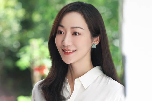 于霞在娱乐圈不受欢迎,因为他在另一个圈子里很受欢迎