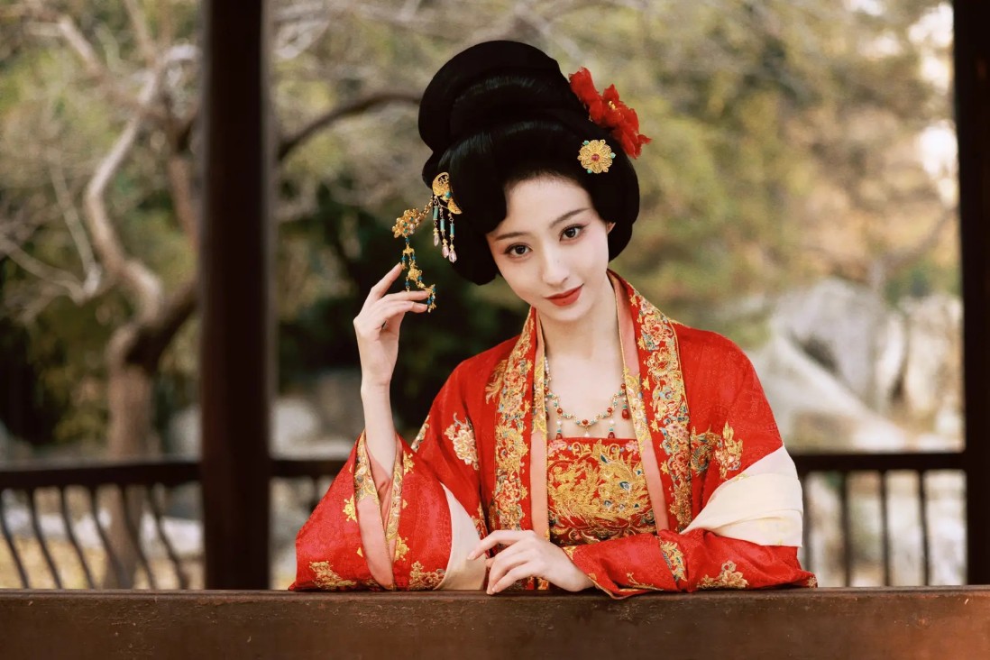 外卖新标准实施两周后，骑手仍在“与时间赛跑”