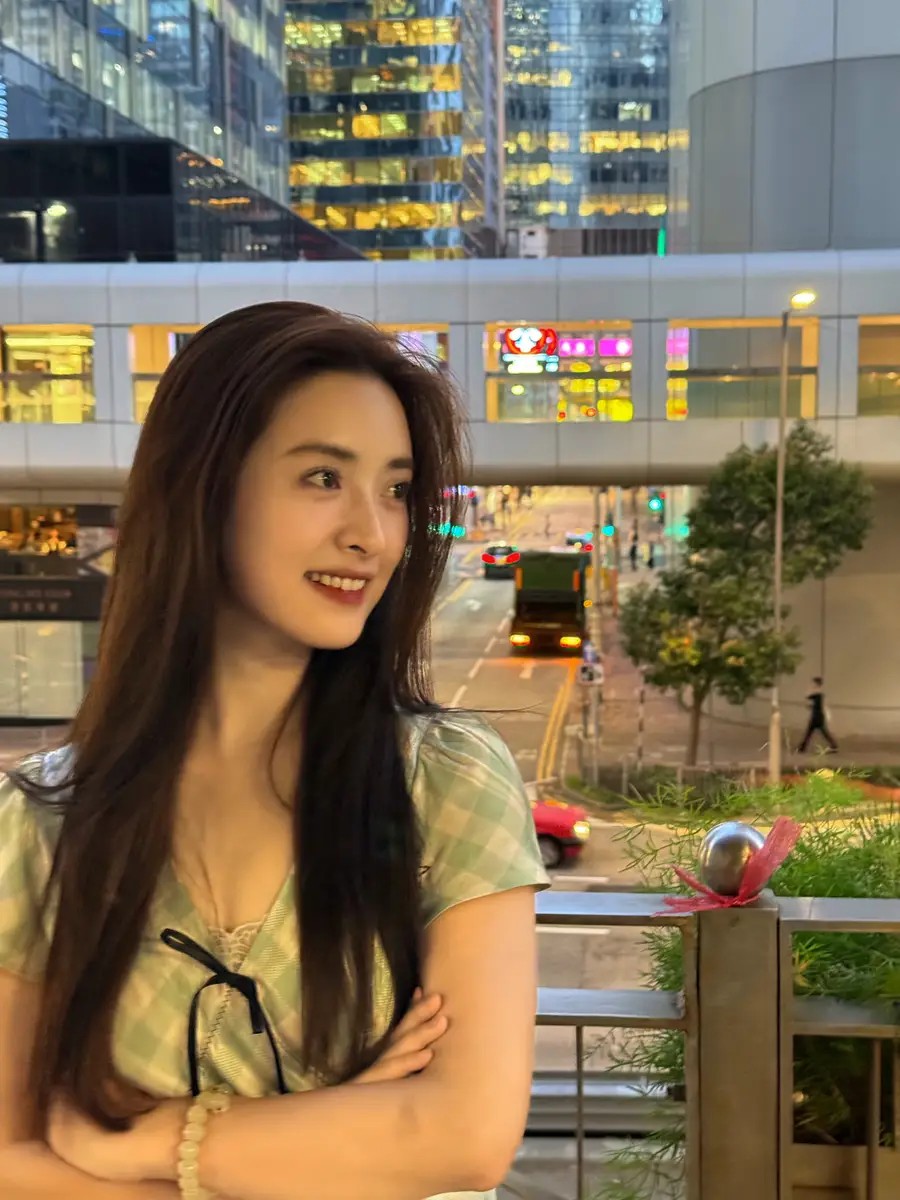 36岁蓝盈莹近况曝光！与曹骏分手已经6年，如今恋情成谜让人唏嘘